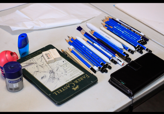 Exploring the World of Graphite Pencils: A Guide for Artists (budding or seasoned!).